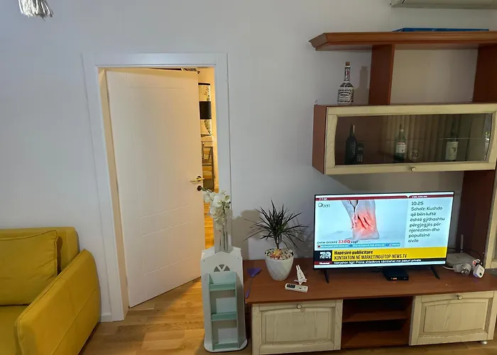 Vacations Apartment, 50 M From The * Golem (Tirana)