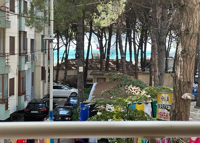 Vacations Apartment, 50 M From The Apartment Golem (Tirana)